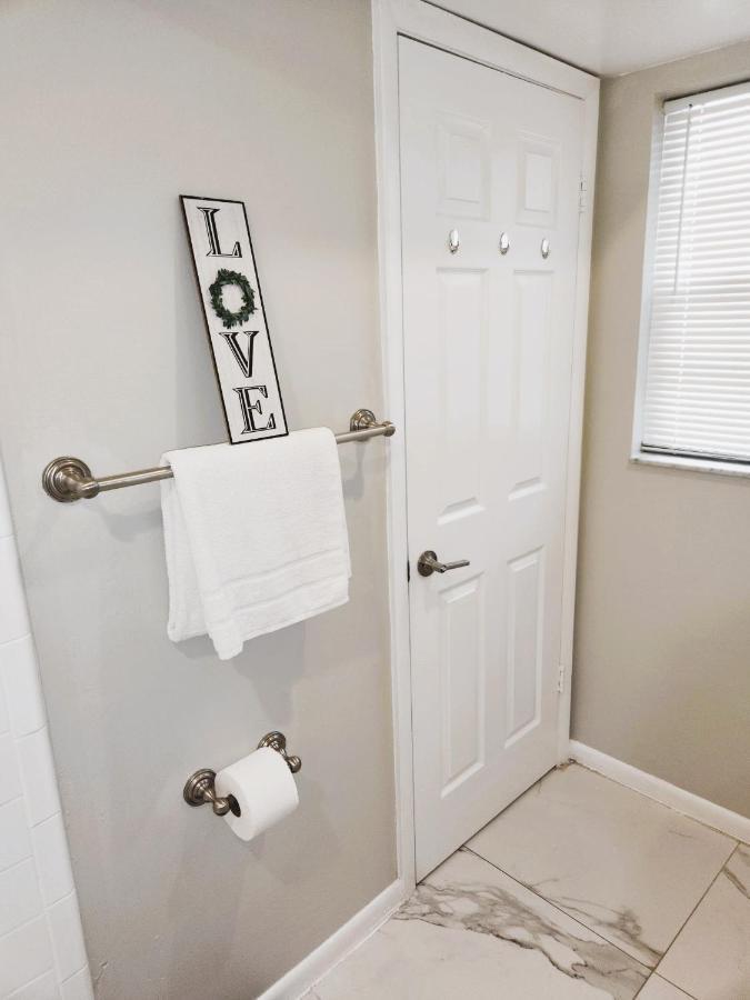 Adorable Mini Suite In Tampa Esterno foto